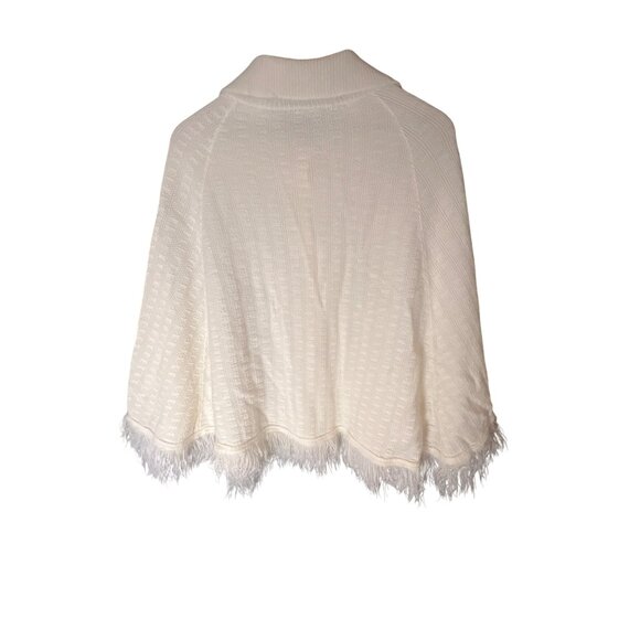 Vintage Style White Fringe Button-Up Knit Poncho With Collar - Picture 2 of 5